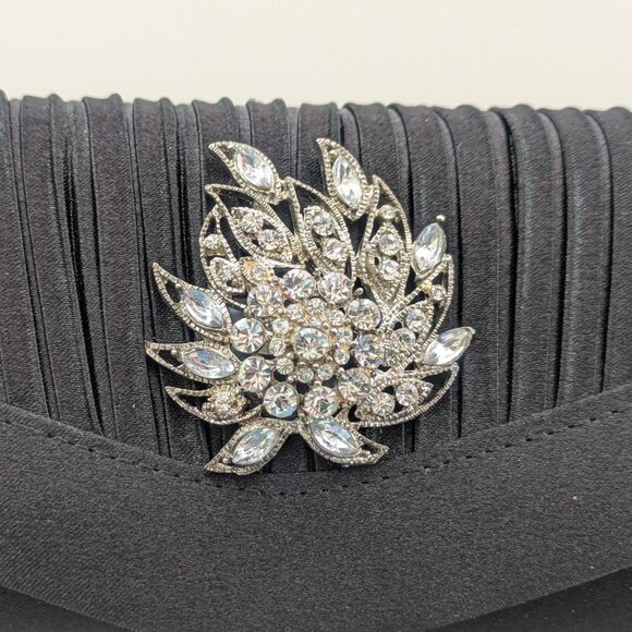 Evening Clutch with silver chain - Picture 2 of 5